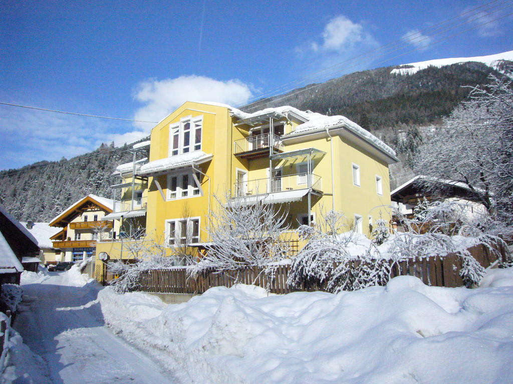 Appartementhaus Anita Flattach Buitenkant foto